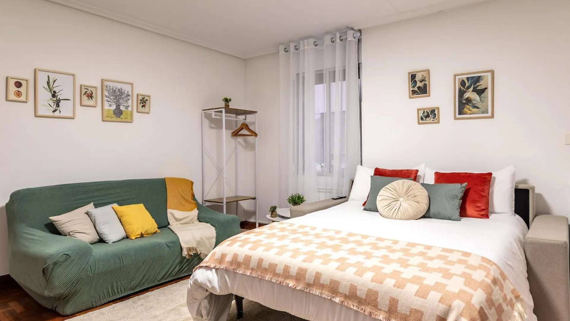 1 Parada Al Casco Viejo, 1 Min En Metro - Santutxu Bilbao Spain